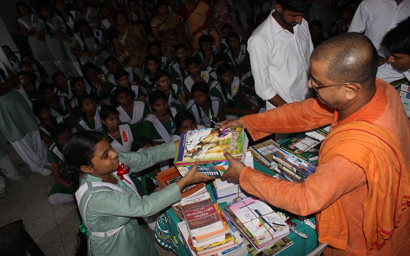 26.08.2015 Book Distribution at a Nearby School